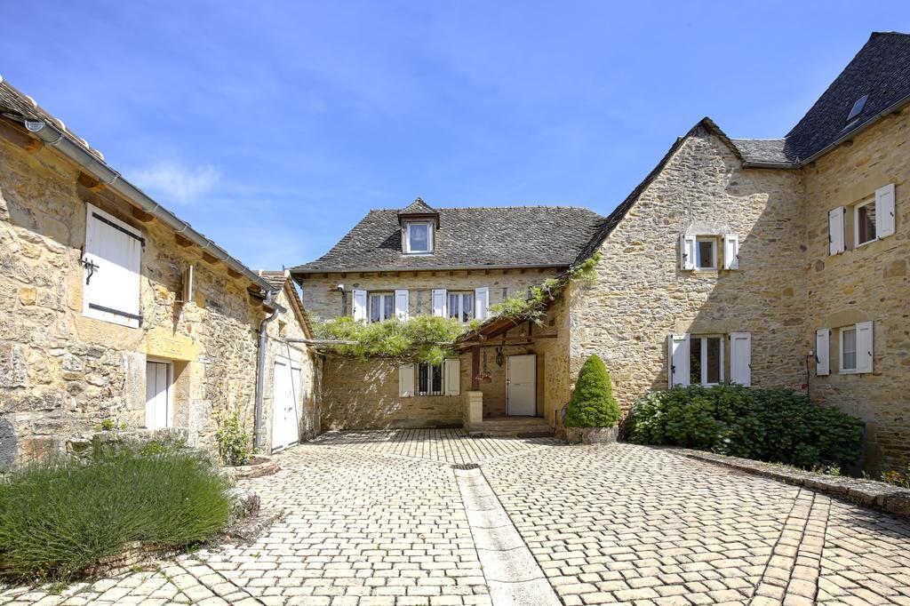 Hotel La Source Gilhodes Castelnau-de-Mandailles Exterior foto
