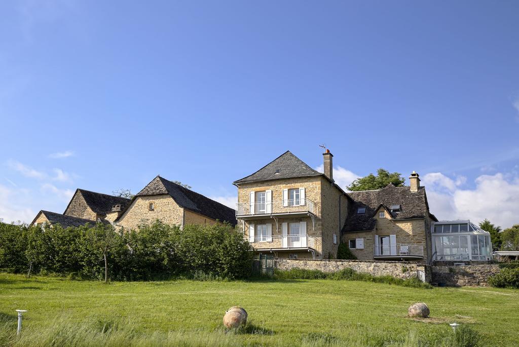 Hotel La Source Gilhodes Castelnau-de-Mandailles Exterior foto